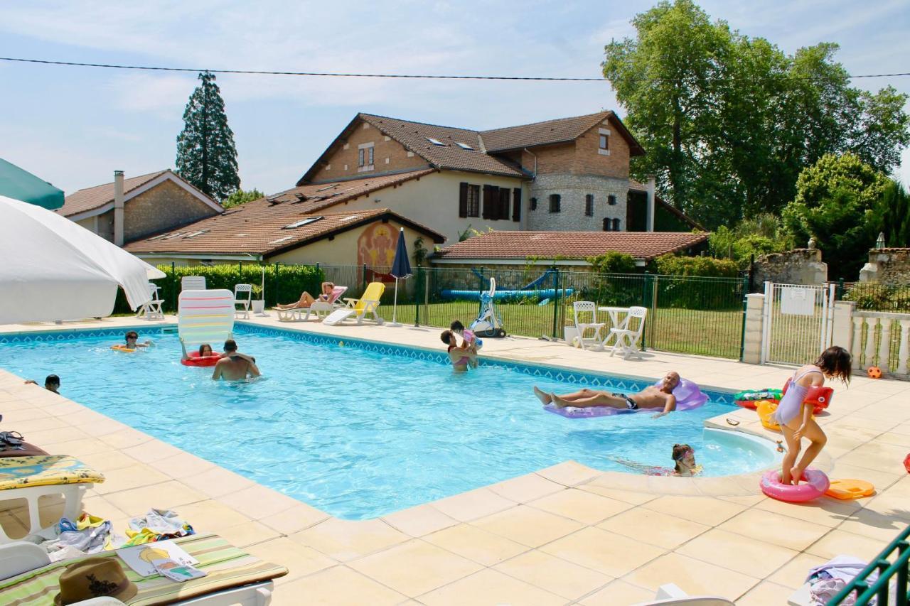 Le Logis Des Quatre Puits Bed & Breakfast Neuvicq-Montguyon Dış mekan fotoğraf
