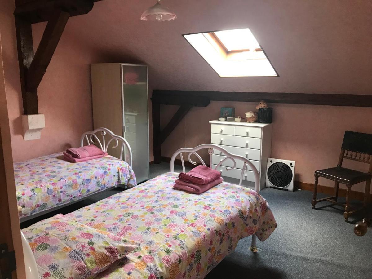 Le Logis Des Quatre Puits Bed & Breakfast Neuvicq-Montguyon Dış mekan fotoğraf