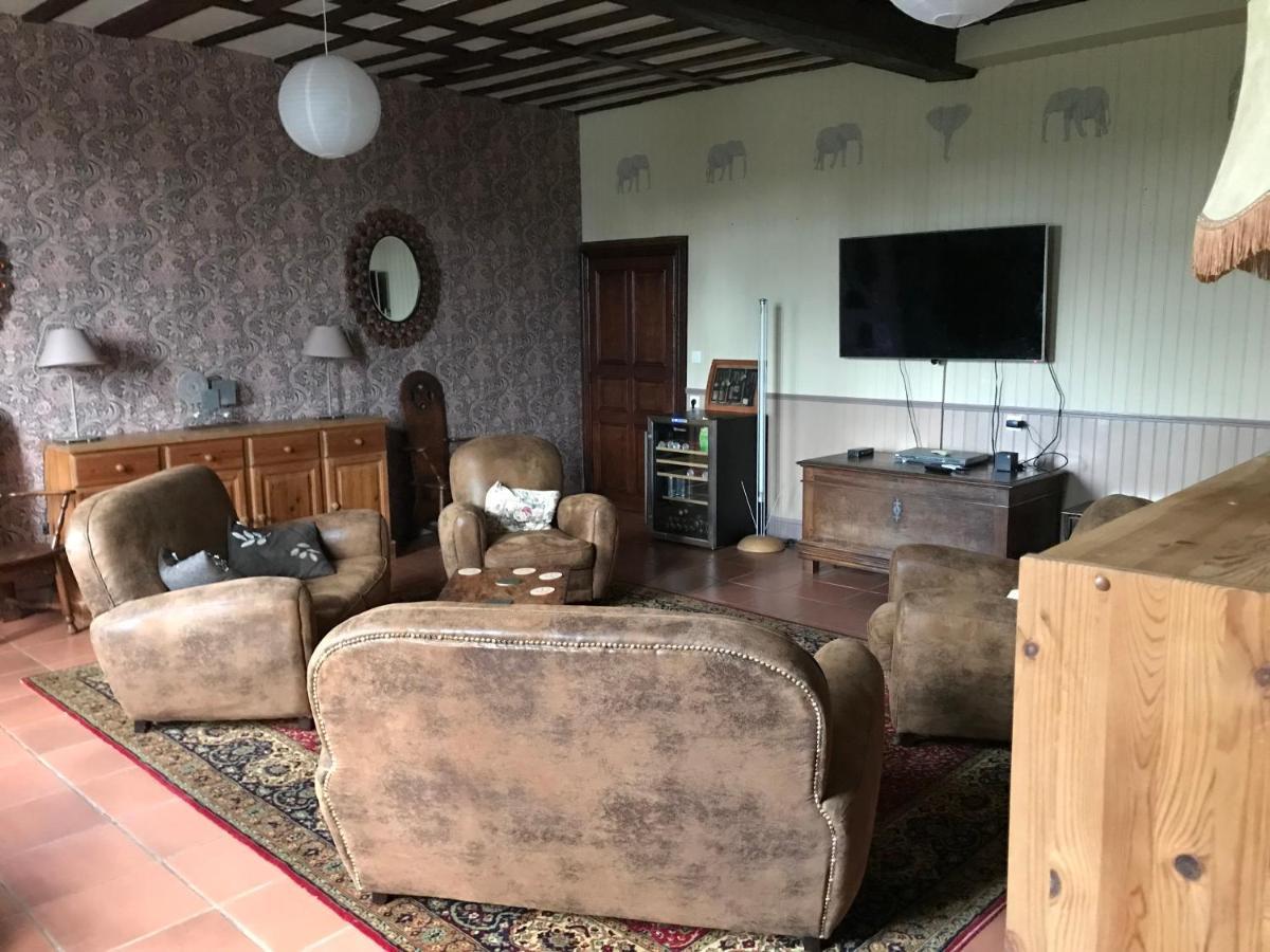Le Logis Des Quatre Puits Bed & Breakfast Neuvicq-Montguyon Dış mekan fotoğraf