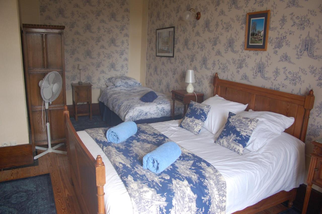 Le Logis Des Quatre Puits Bed & Breakfast Neuvicq-Montguyon Dış mekan fotoğraf