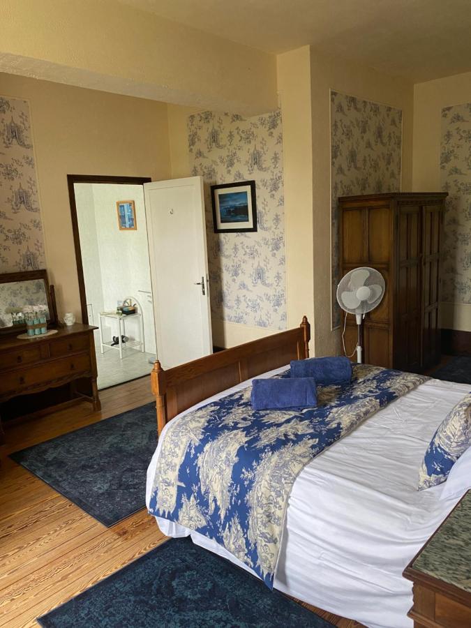 Le Logis Des Quatre Puits Bed & Breakfast Neuvicq-Montguyon Dış mekan fotoğraf